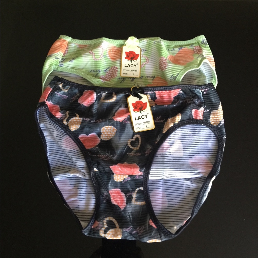 Lacy bundle set of 2panties